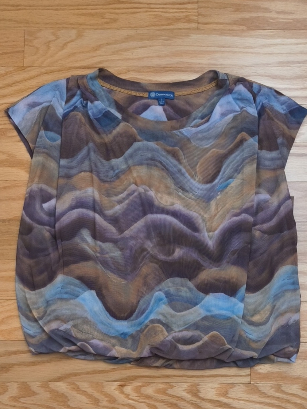 Democracy Wave-Print Sheer Blouse Ladies Size L GU